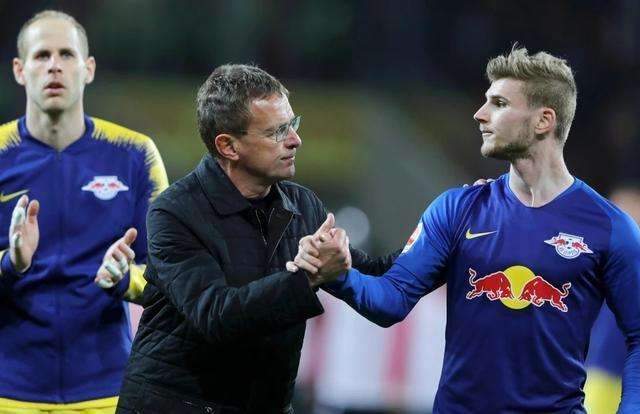 欧联淘汰附加赛首回合｜ 联赛阶段压线夺附加赛资格 费纳巴赫如今一只脚踏进16强