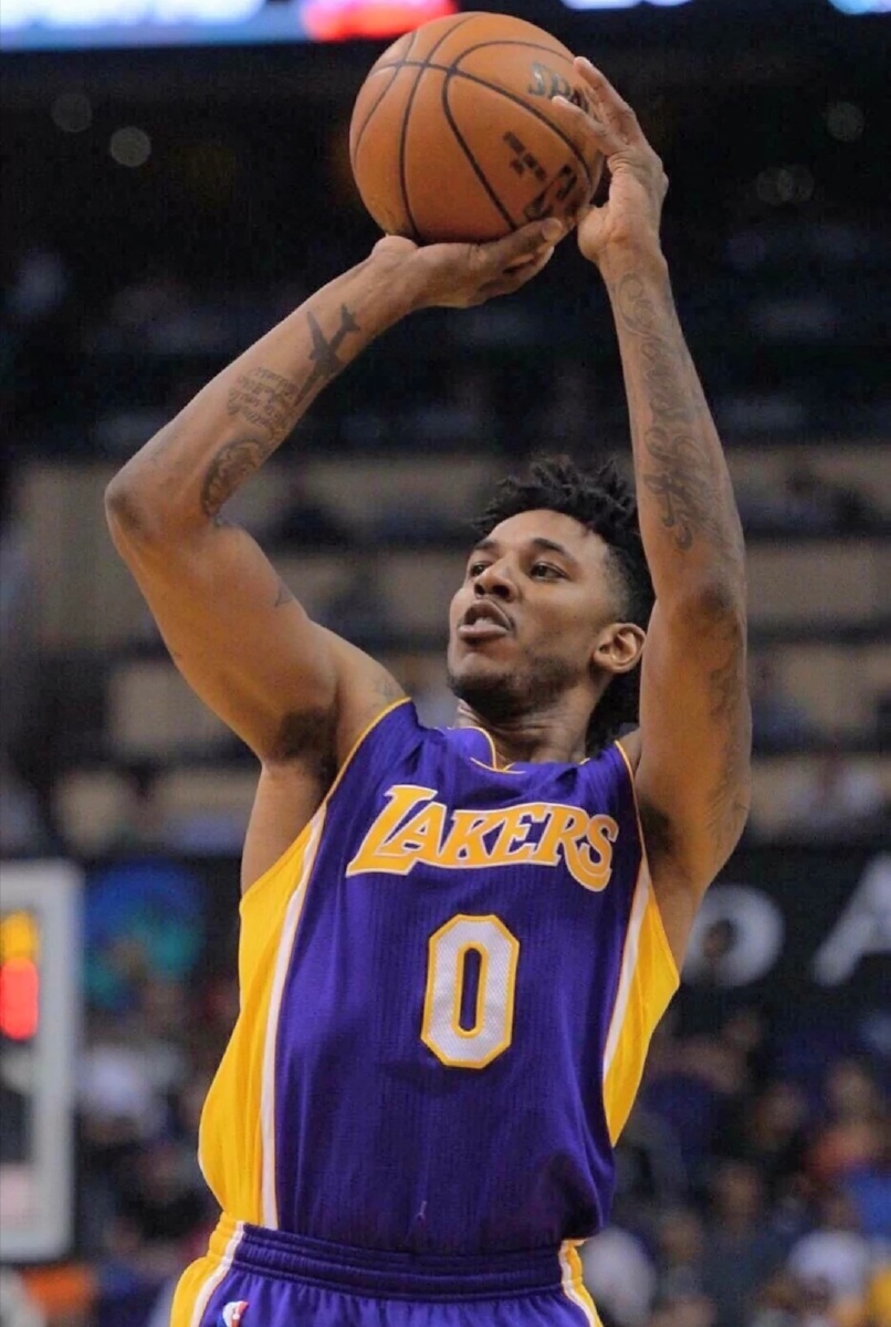 慕尼黑1860主席曾抱怨海纳未认出自己，拜仁球迷拉横幅回怼