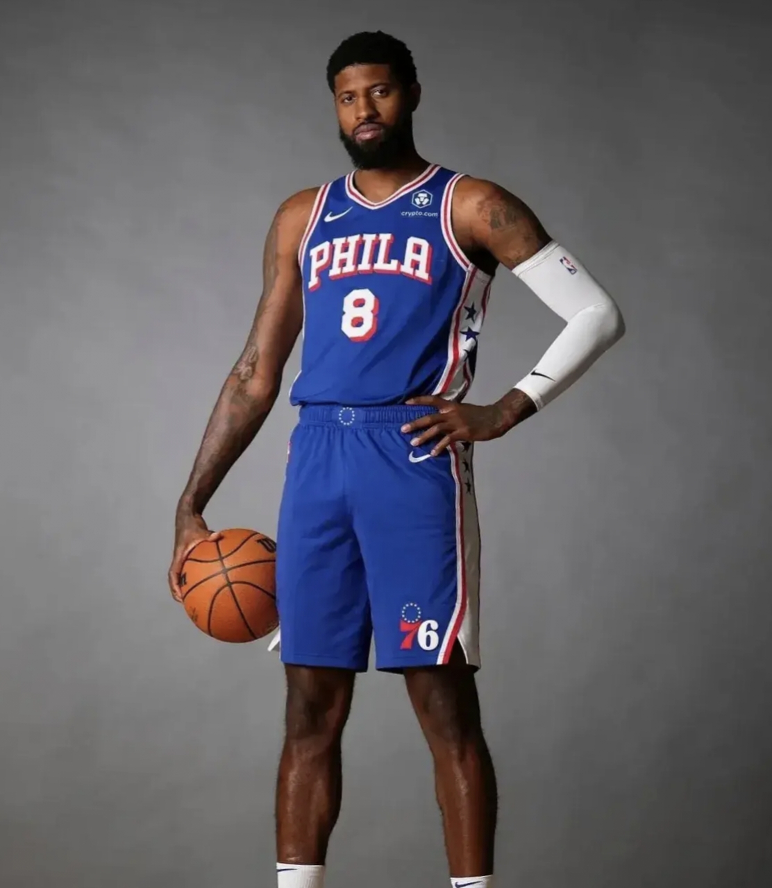 这种搓射费尔明确实踢不出来，他们两个感觉是互补的内马尔，姆巴