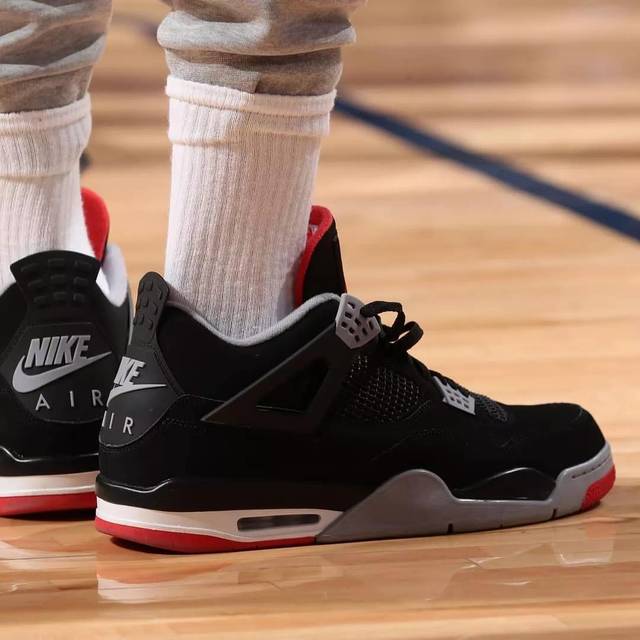 Karsa重回世界赛，现场直接大哭，Knight和369前来祝贺