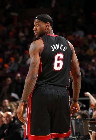 《绝区零》到底在细节上用了多少美术资源？