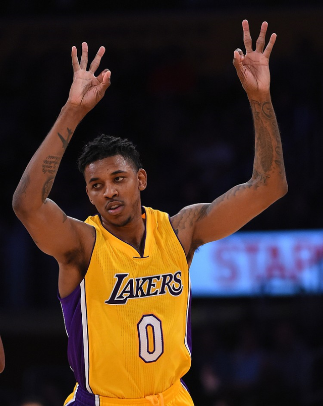 【直播吧评选】3月27日NBA最佳球员大舞台球员！
