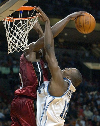 斯基拉：如果得不到斯帕莱蒂的重用，若昂-马里奥将要求转会